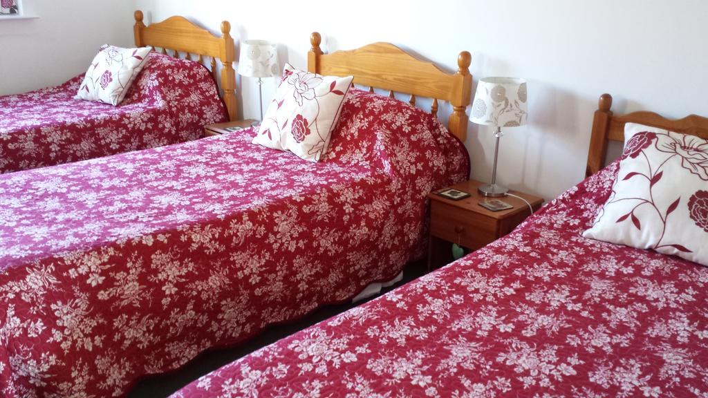 הדג' אנד Strawberry Cottage B&B חדר תמונה