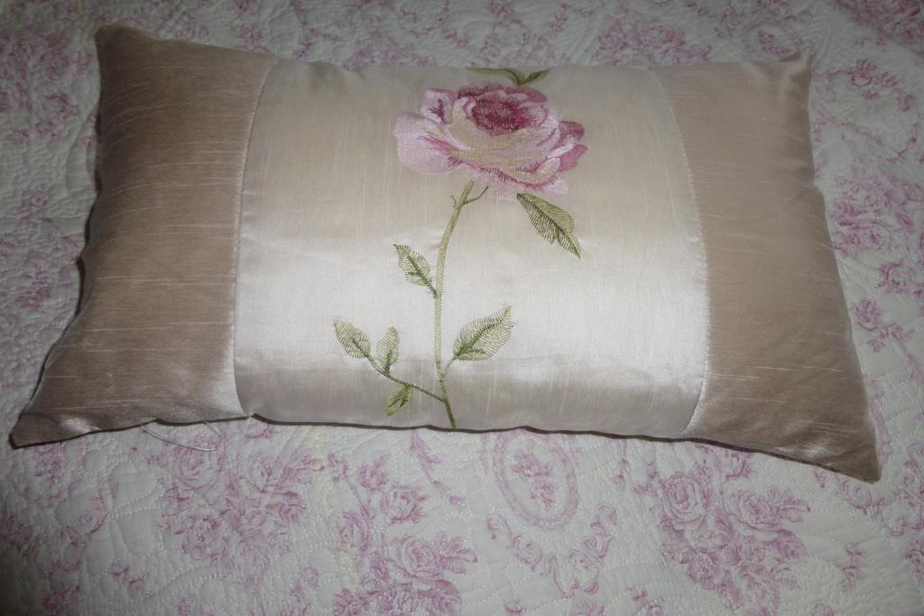 הדג' אנד Strawberry Cottage B&B חדר תמונה